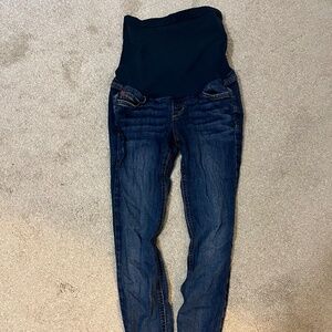 Joe’s “The Icon” mid-rise skinny maternity jeans
